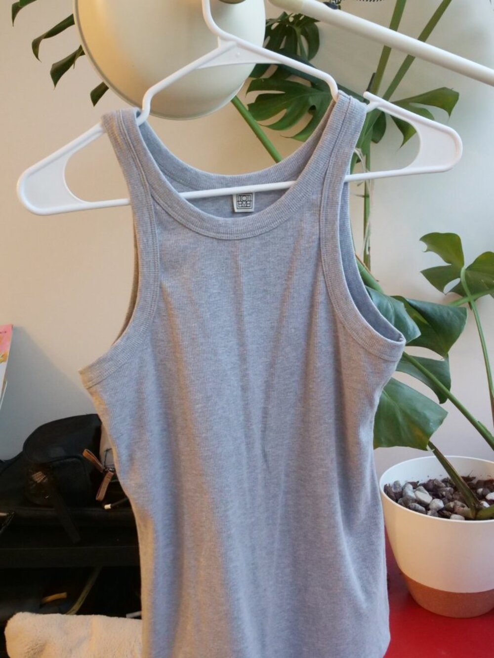 TOTEME Gray Ribbed Knit Tank Top - Size S